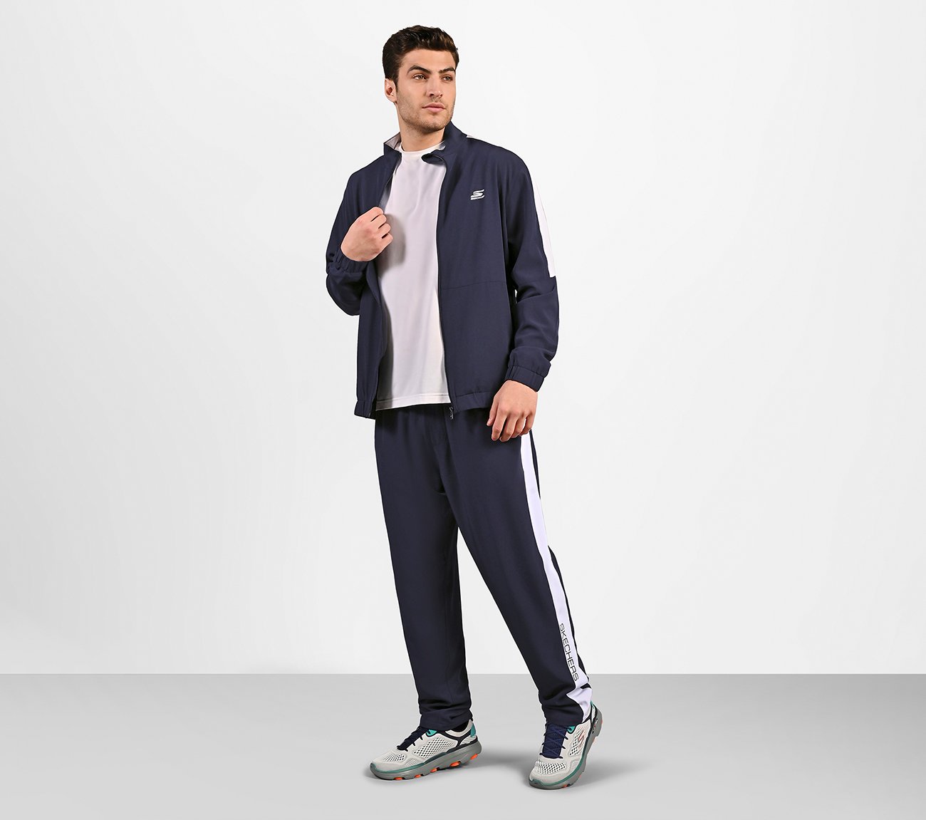 MENS COLORBLOCK TRACK PANT, NAVY Apparel Right View
