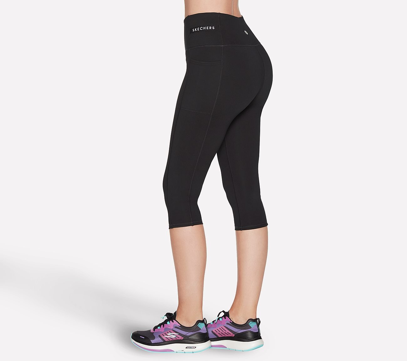 GOSTRETCH CAPRI, BBBBLACK Apparels Bottom View