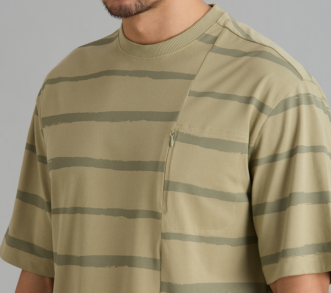 MISMATCH STRIPE PANEL TEE, TAUPE/SILVER