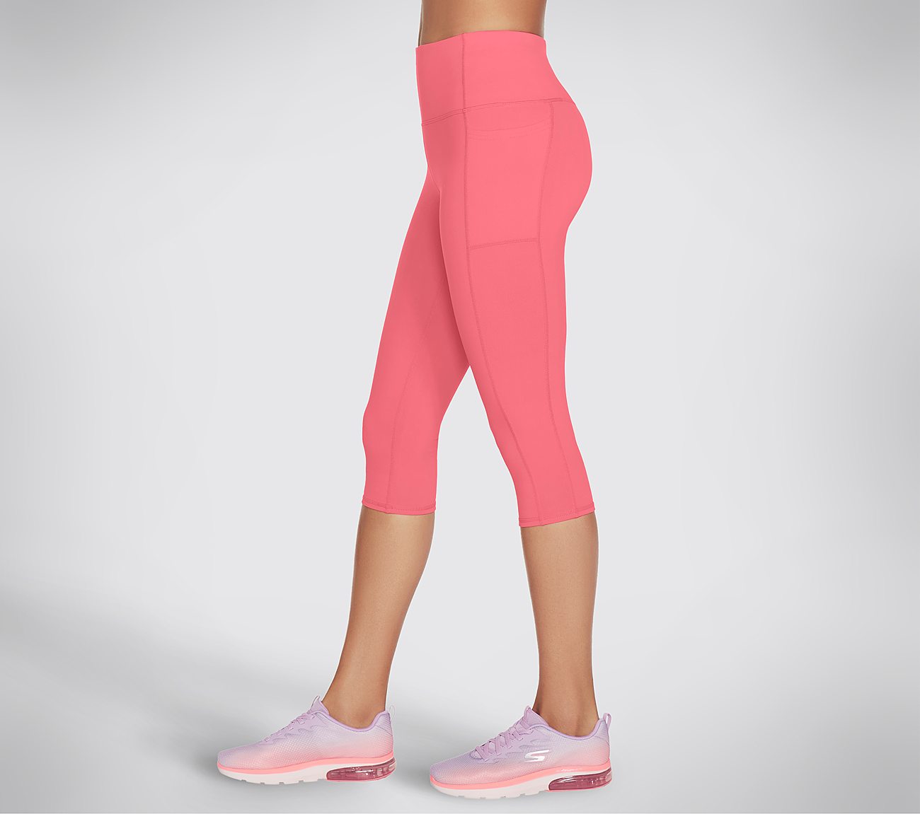 GOFLEX HW CAPRI, RED/BLUE Apparel Bottom View