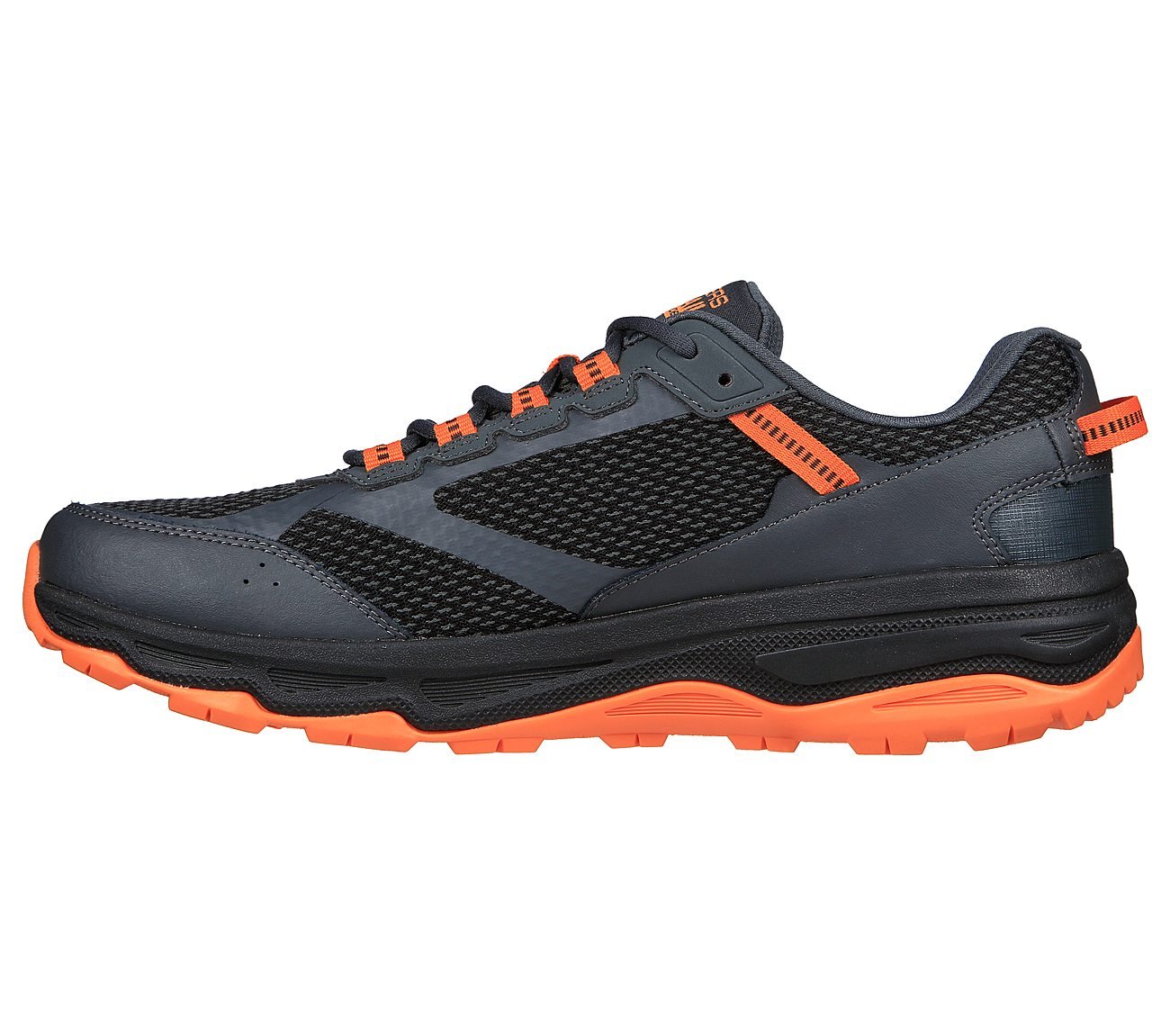 GO RUN TRAIL ALTITUDE, CHARCOAL/ORANGE Footwear Left View