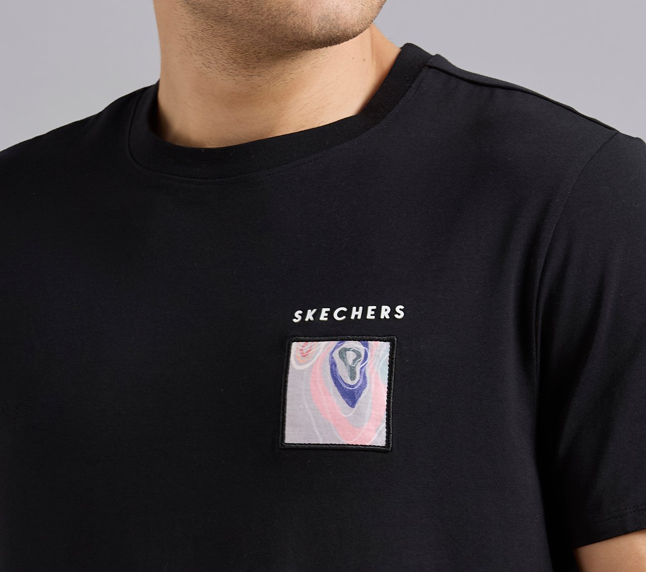 APPLIQUE PRINT T-SHIRT, BLACK Apparel Right View