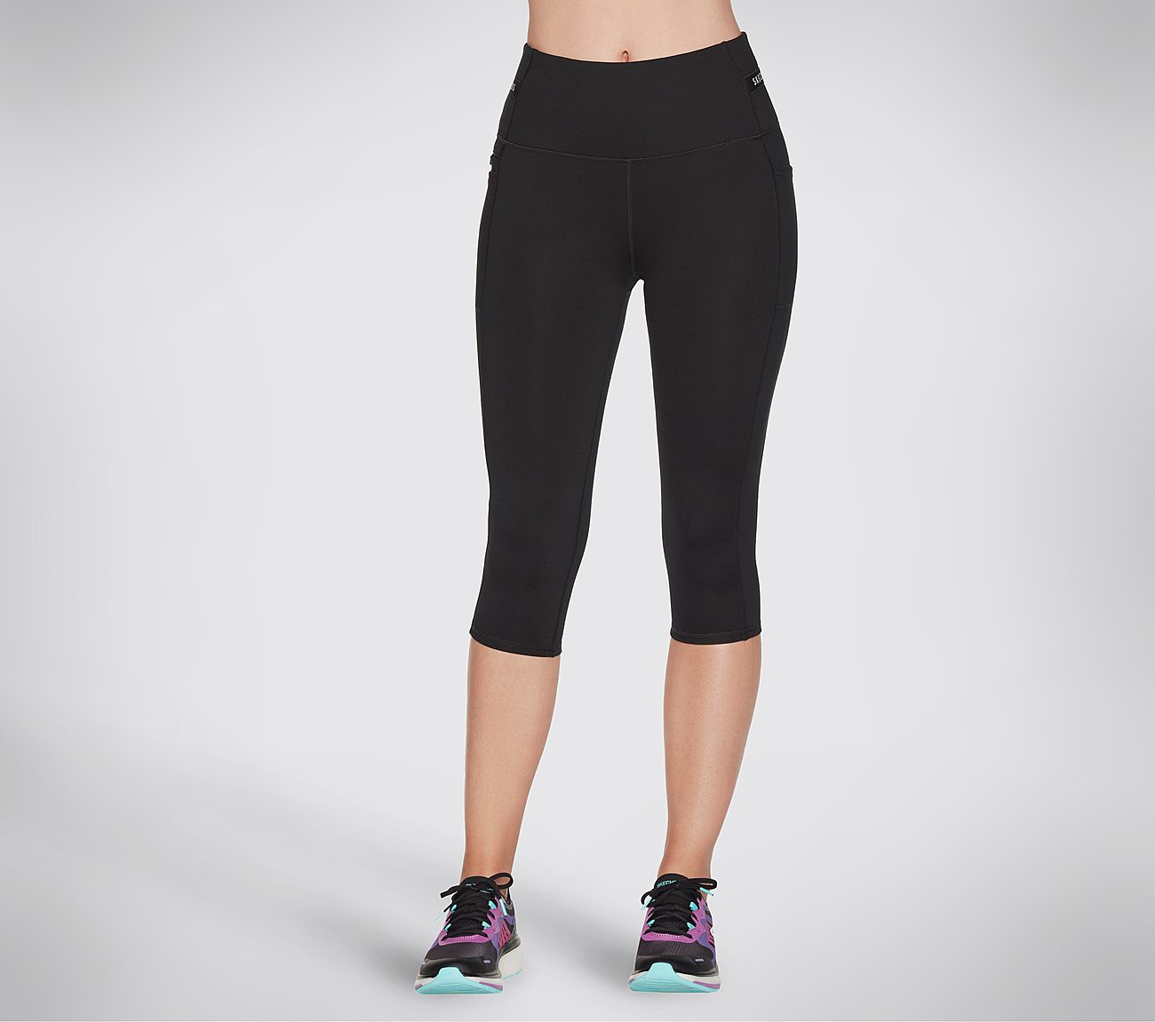 GOSTRETCH CAPRI, BBBBLACK Apparel Lateral View