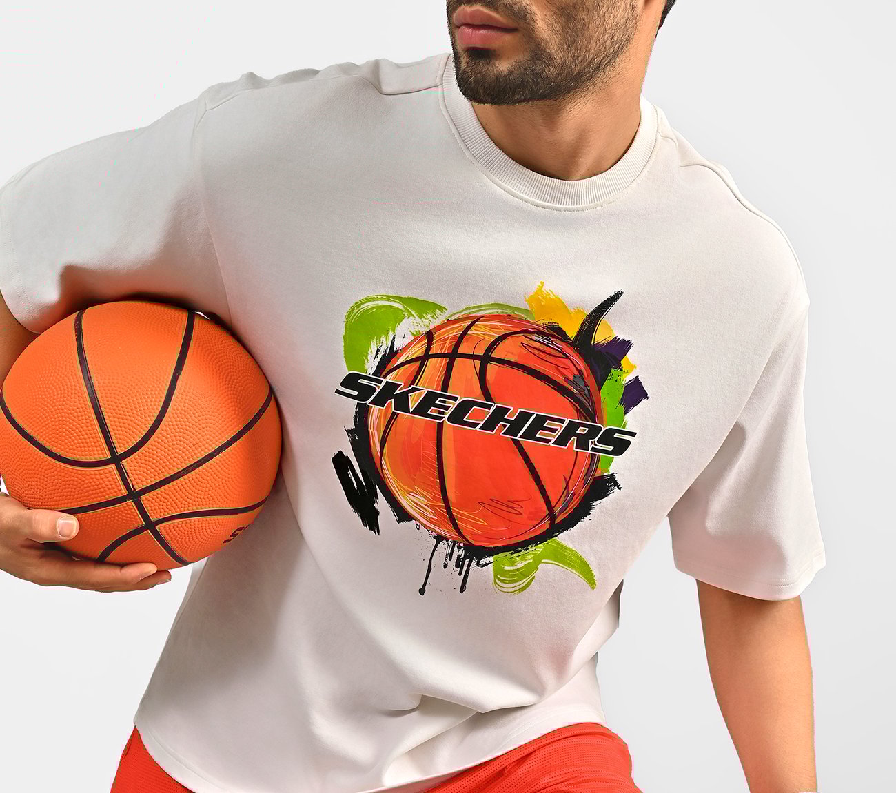 BASKETBALL GRAPHIC T-SHIRT, WHITE Apparel Right View