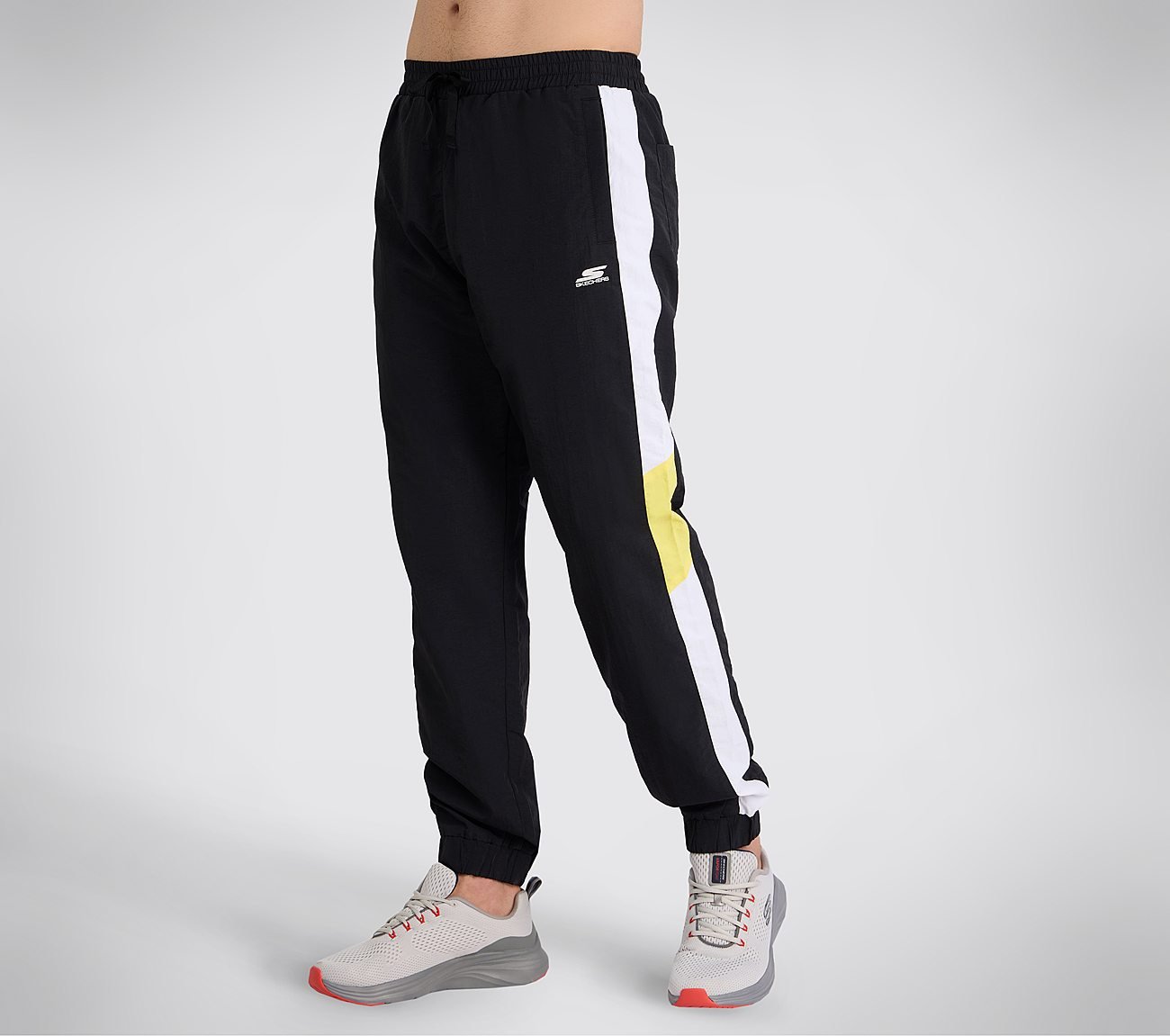 SKECHERS CUT & SEW JOGGER, WHITE/LIME Apparel Top View