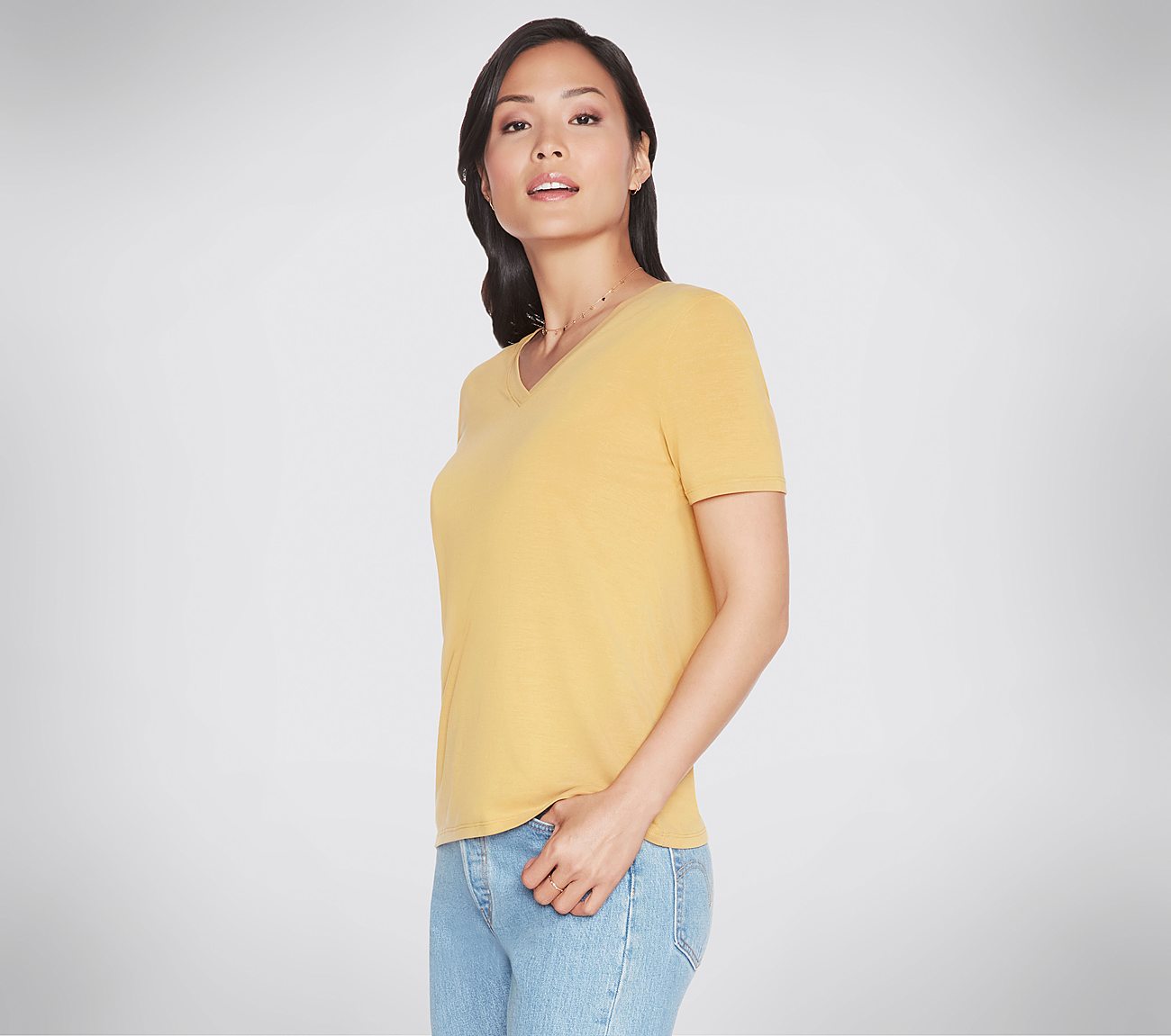 TRANQUIL V NECK TEE, GOLD image number null