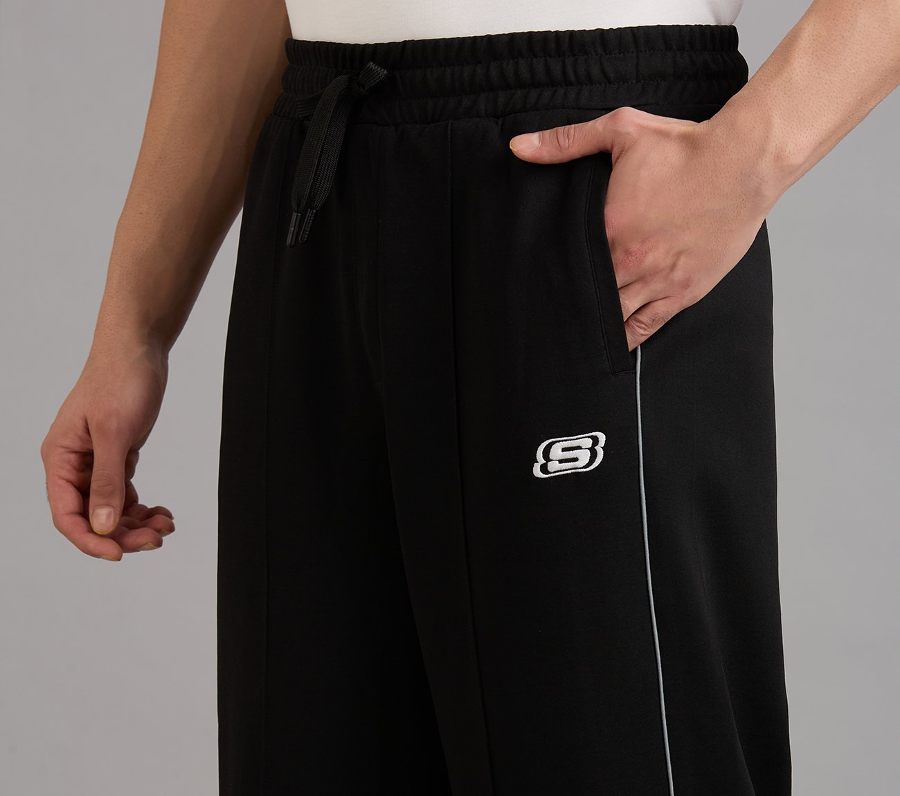STRAIGHT SIDE SLIT PANTS, BLACK Apparel Right View