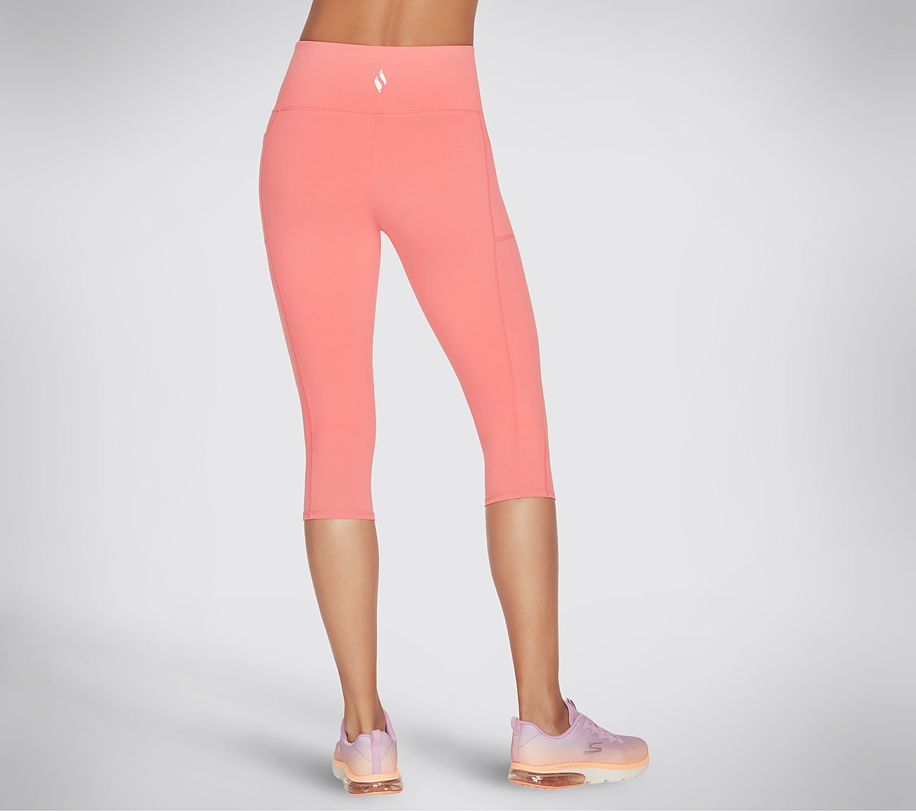 GOFLEX HW CAPRI, CCORAL Apparel Top View