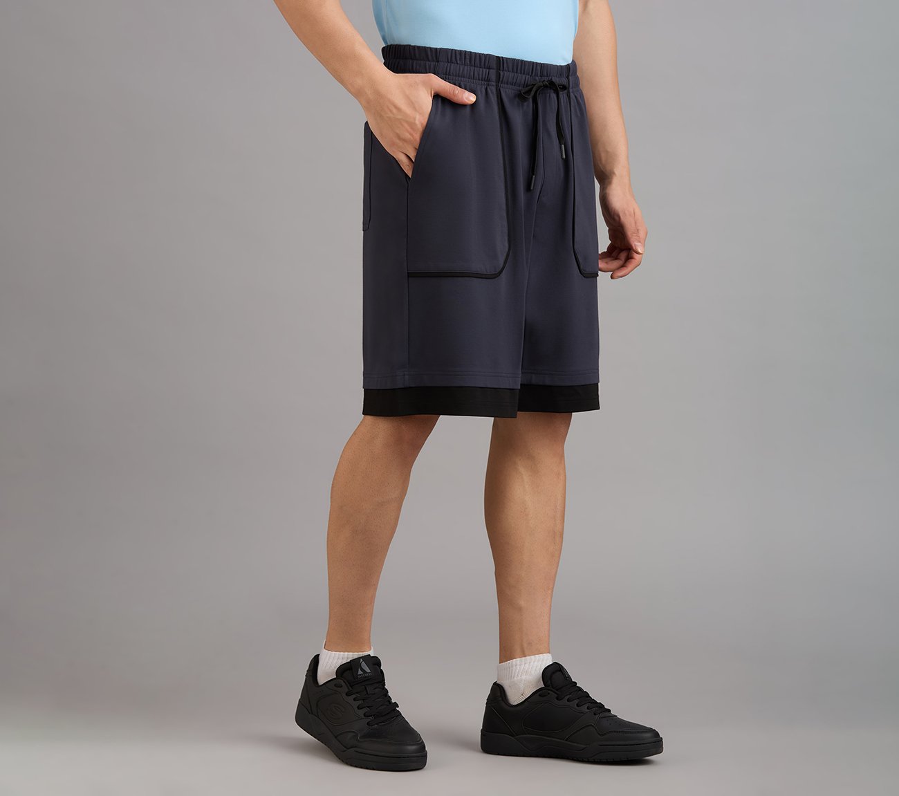 PATCH POCKET SHORTS, TAUPE/BLUE