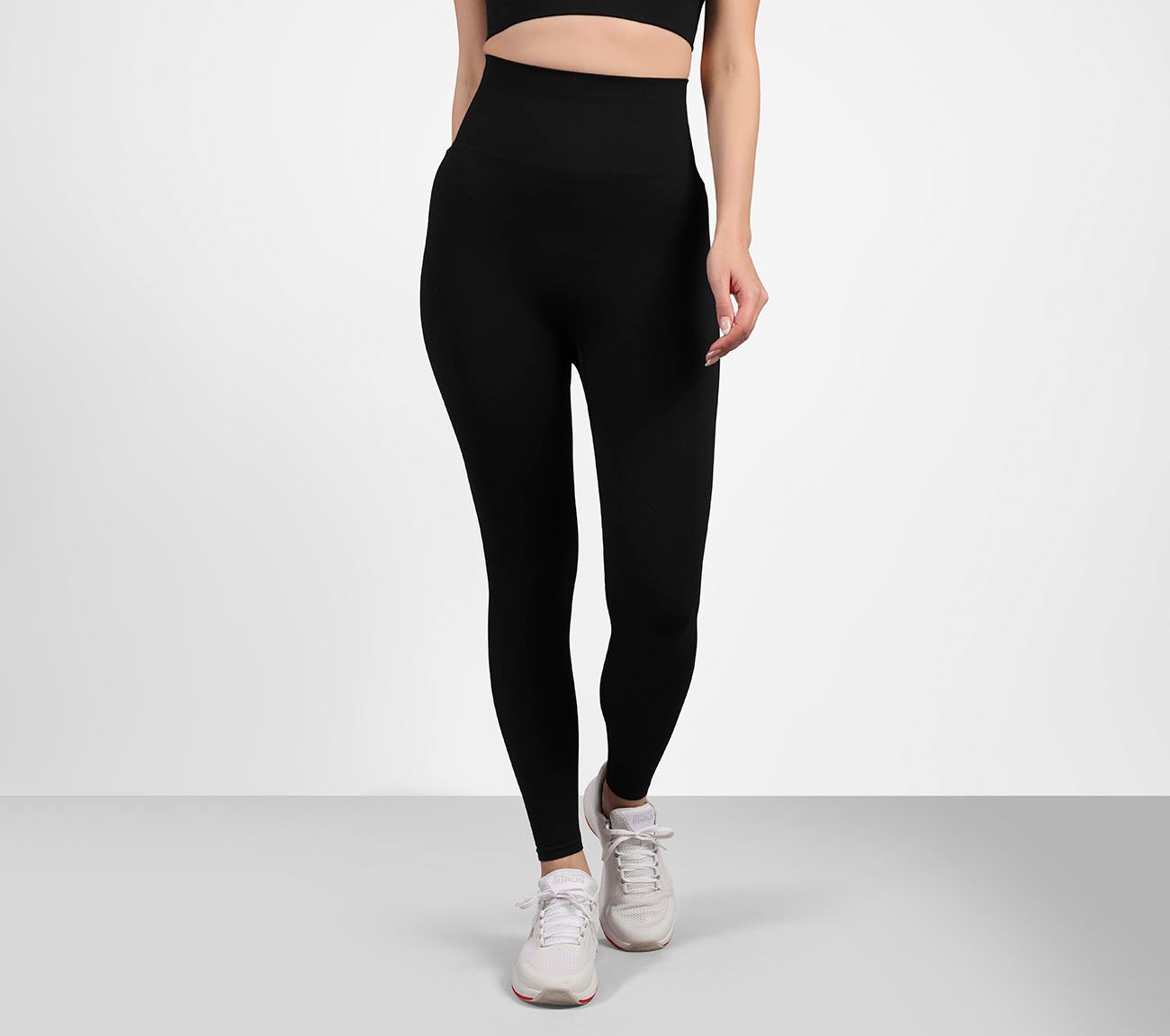 ENGINEERED COMPRESSION LEGGING, BLACK Apparels Lateral View