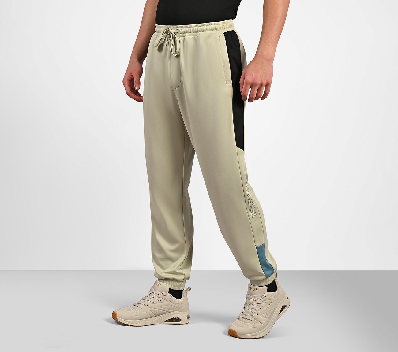 SKECHERS LIFESTYLE JOGGER, NATURAL/SILVER Apparel Top View