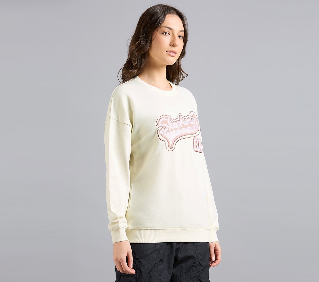 SKECHERS APPLIQUED SWEATSHIRT, WHITE Apparels Bottom View