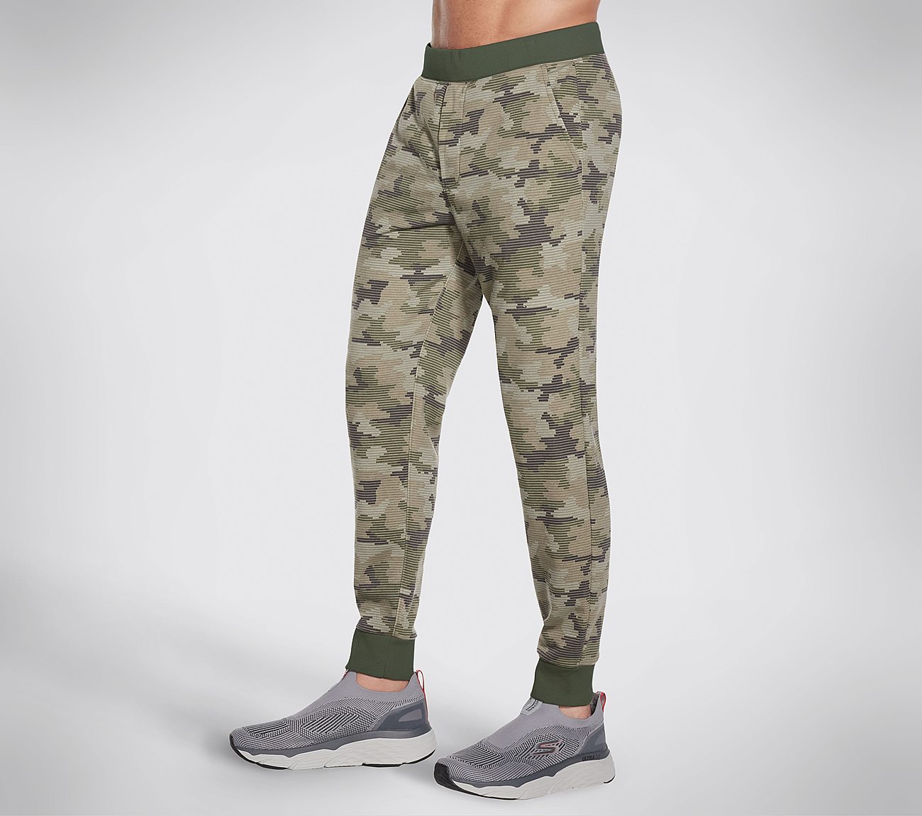 BOUNDLESS CAMO JOGGER, CAMOUFLAGE Apparels Bottom View