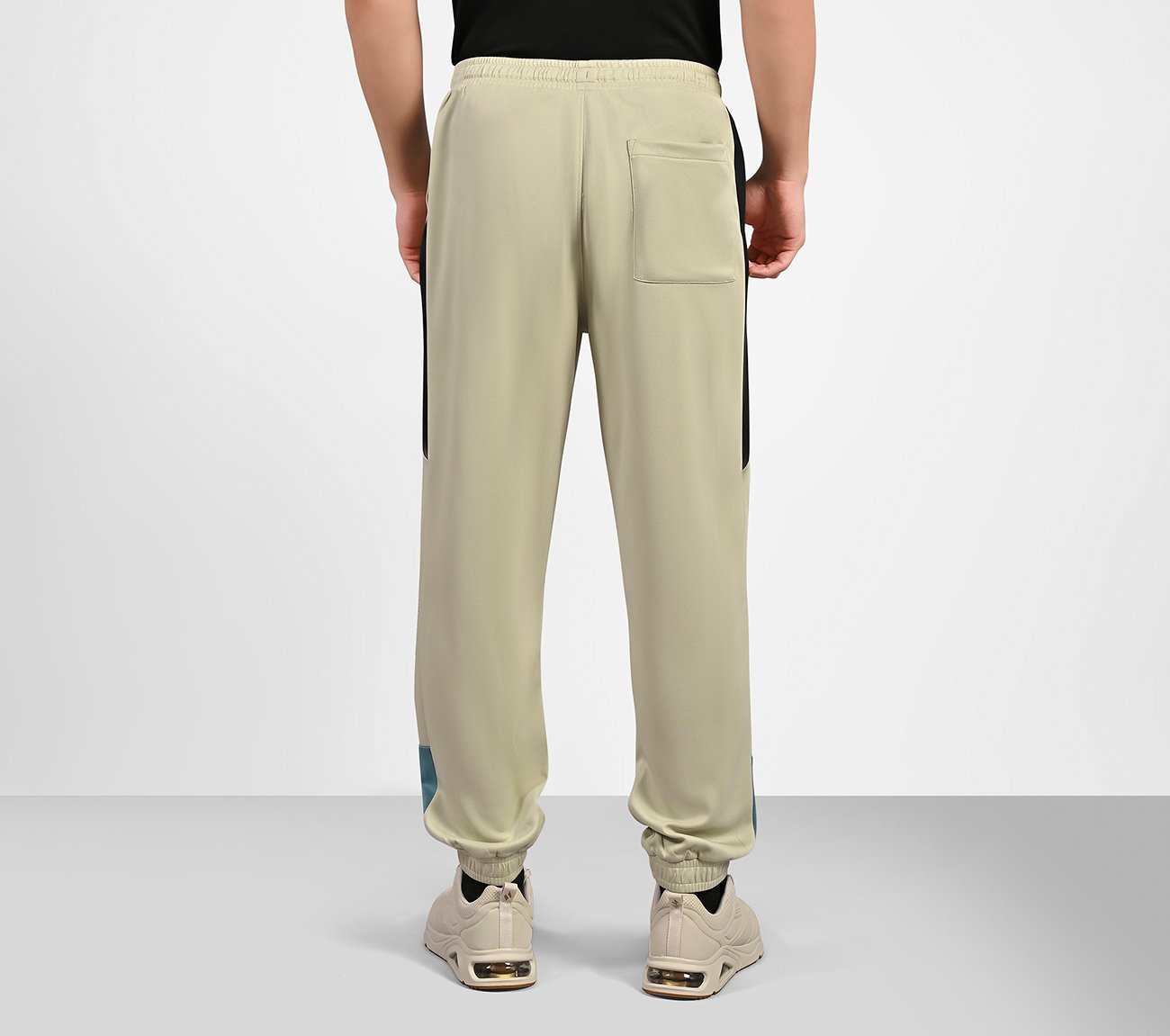 SKECHERS LIFESTYLE JOGGER, NATURAL/SILVER Apparel Left View