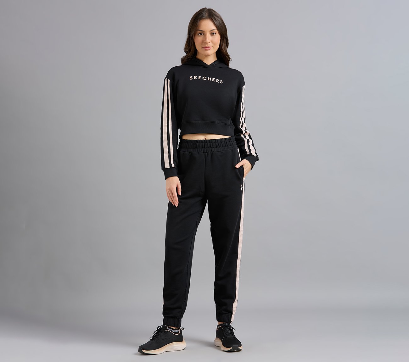CONTRAST TAPE JOGGER, BLACK Apparels Right View