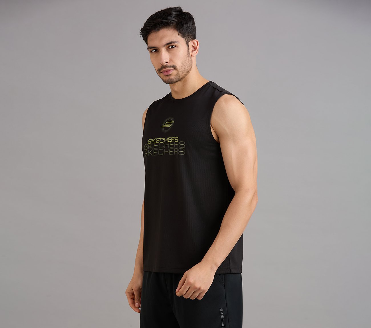 SMOKE EFFECT PICKLEBALL TANK, BLACK