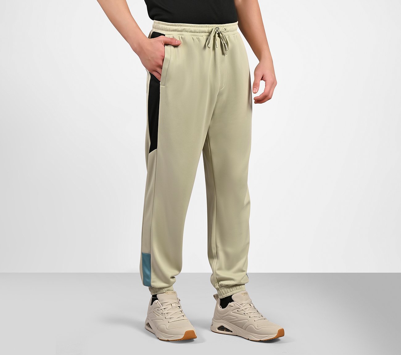SKECHERS LIFESTYLE JOGGER, NATURAL/SILVER Apparel Bottom View