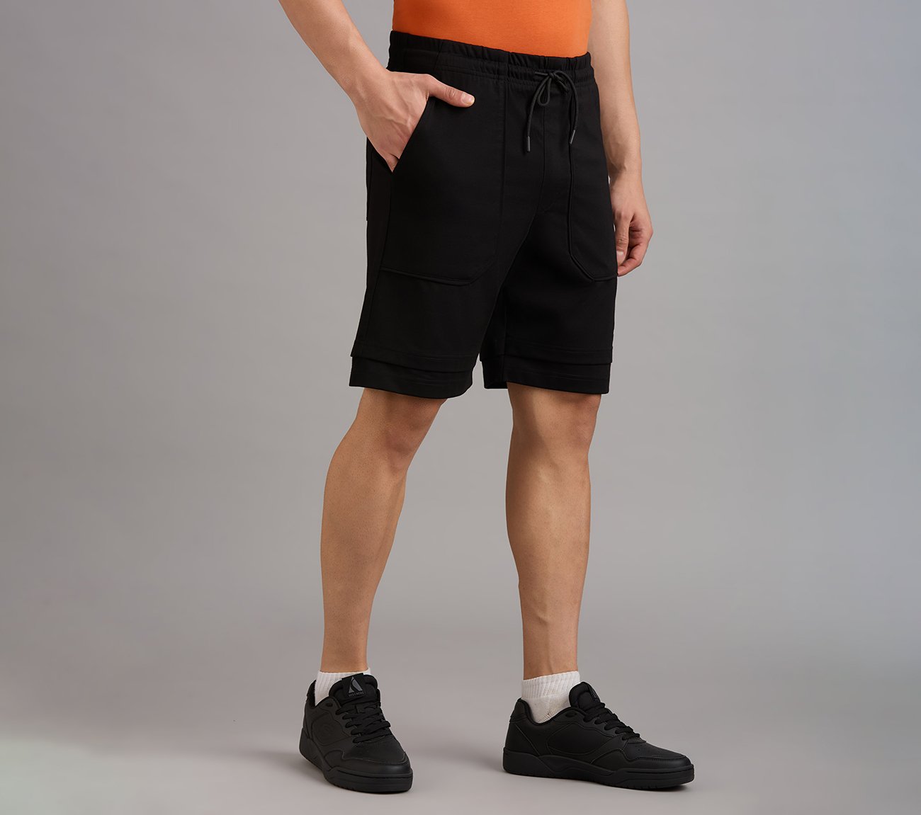 PATCH POCKET SHORTS, BLACK