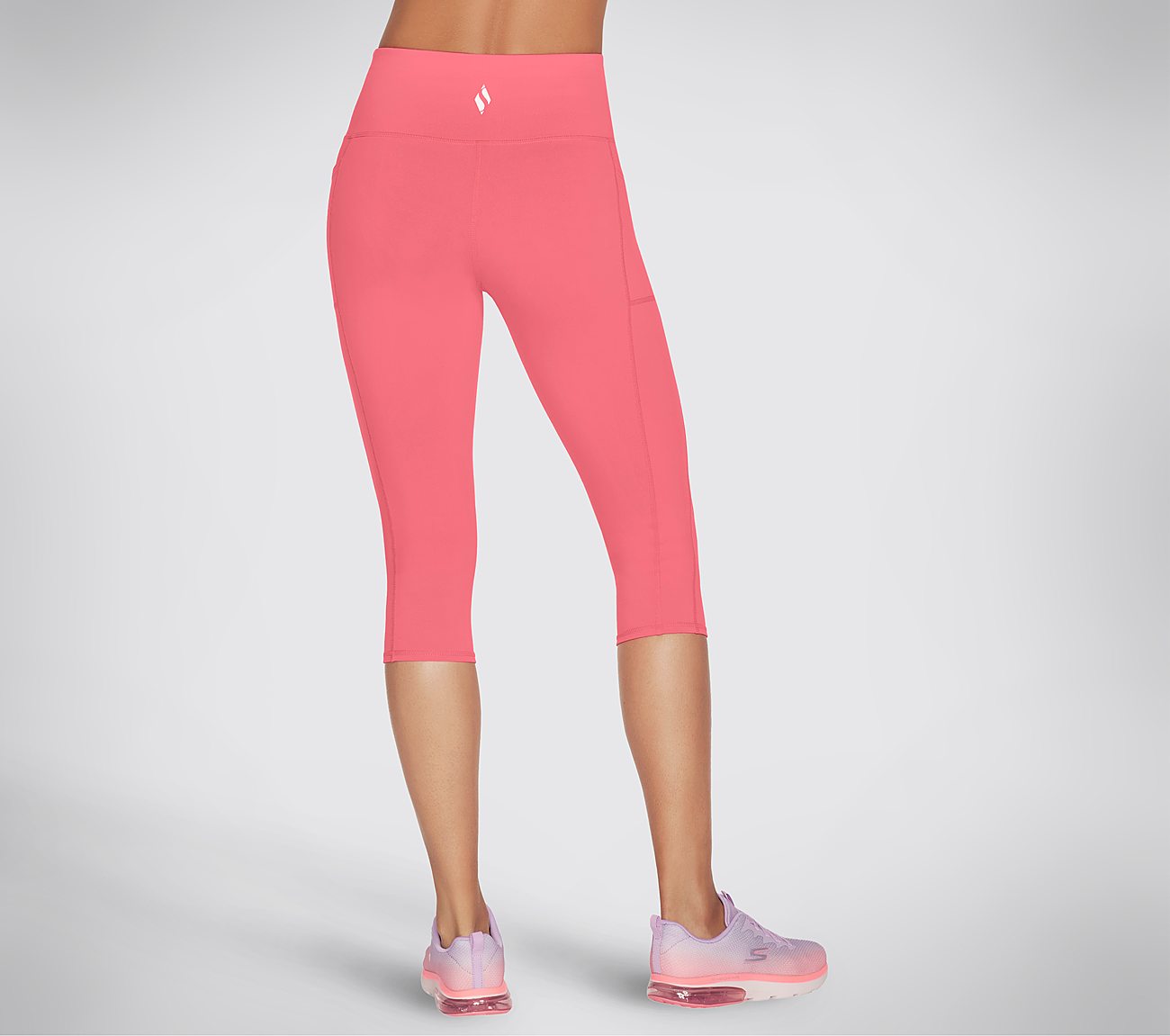 GOFLEX HW CAPRI, RED/BLUE Apparel Top View