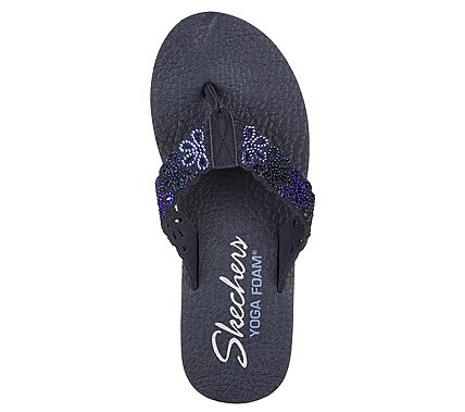 https://www.skechers.in/on/demandware.static/-/Sites-skechers_india/default/dwf4b72883/images/large/119137-2.jpg