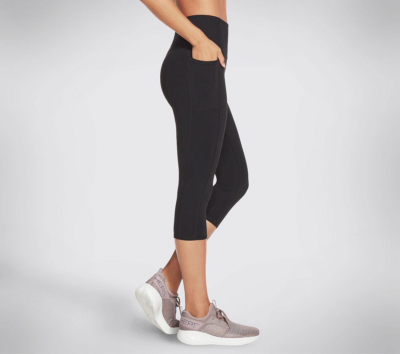 GOFLEX HW CAPRI, BBBBLACK Apparel Bottom View
