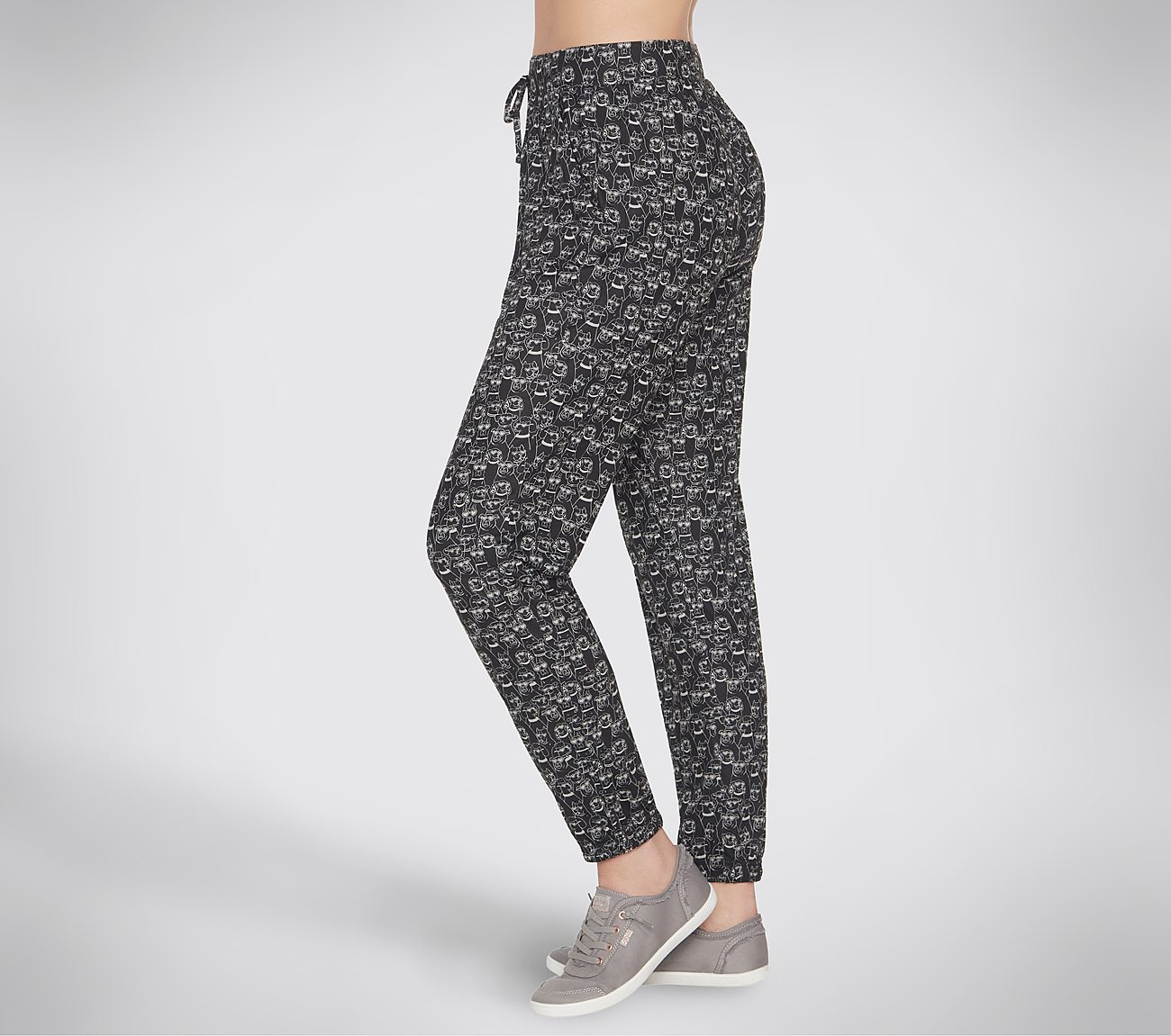 HEART EYES PEACHY PAWS JOGGER, BBBBLACK Apparel Bottom View